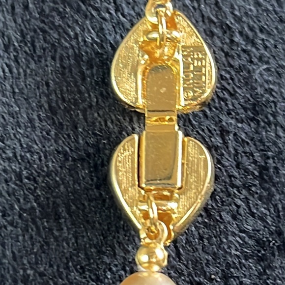 Vintage Nolan Miller Faux Pearl Rhinestone Gold tone Necklace - Picture 5 of 11